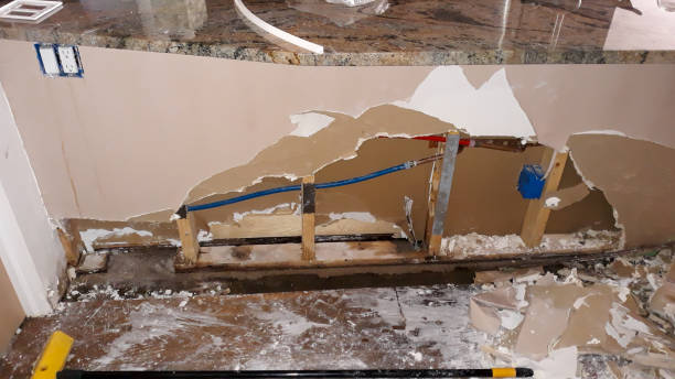Best Commercial water damage restoration  in Linda, CA